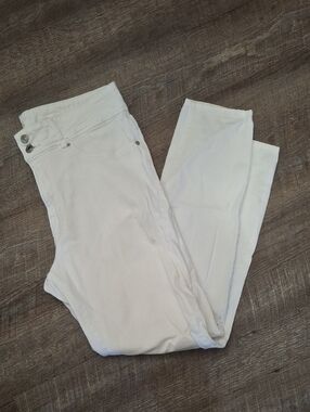 High-Rise White Skinny Jeans with Double-Button Waist